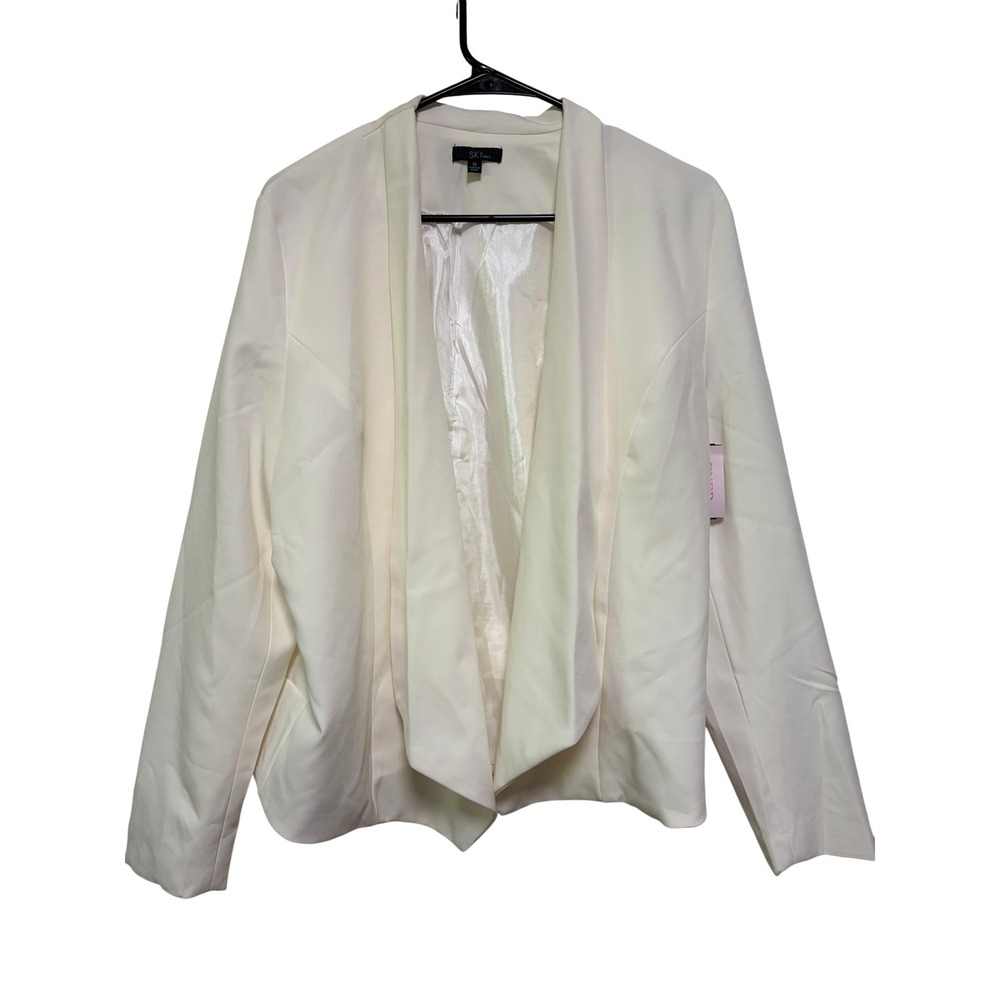 NWT Sky Plus 1x White Blazer